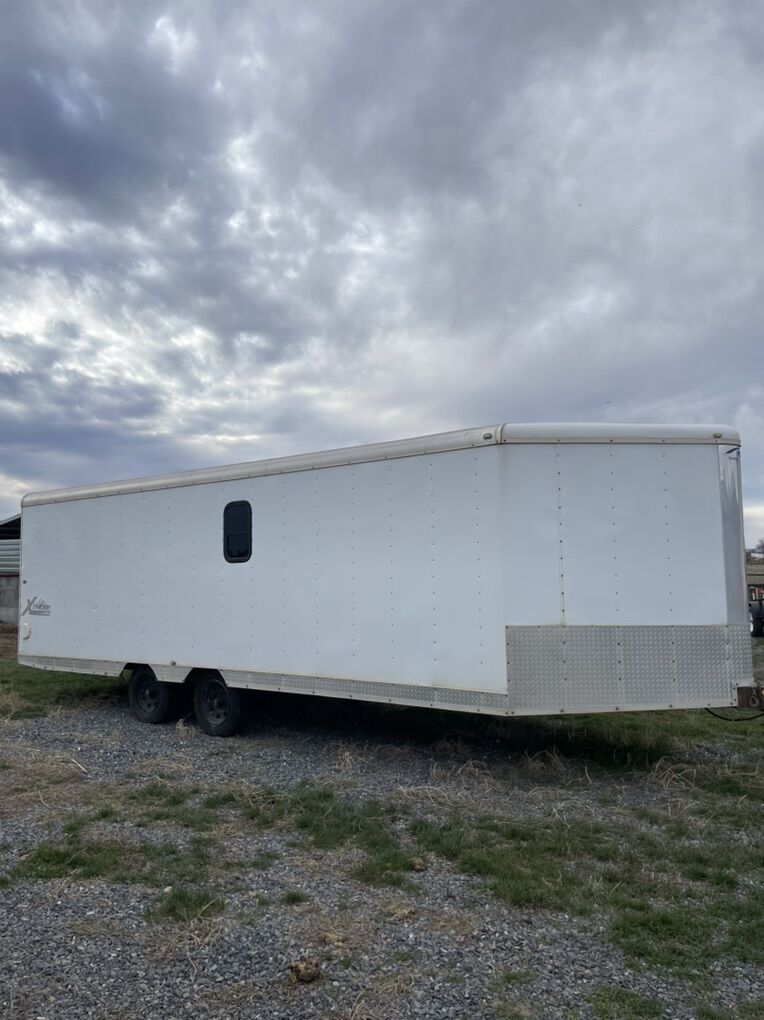 2006 Enclosed Snowmobile Trailer