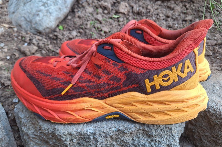 Mens Hoka Speedgoat 5 Running Shoes Sz 11-2E WIDE