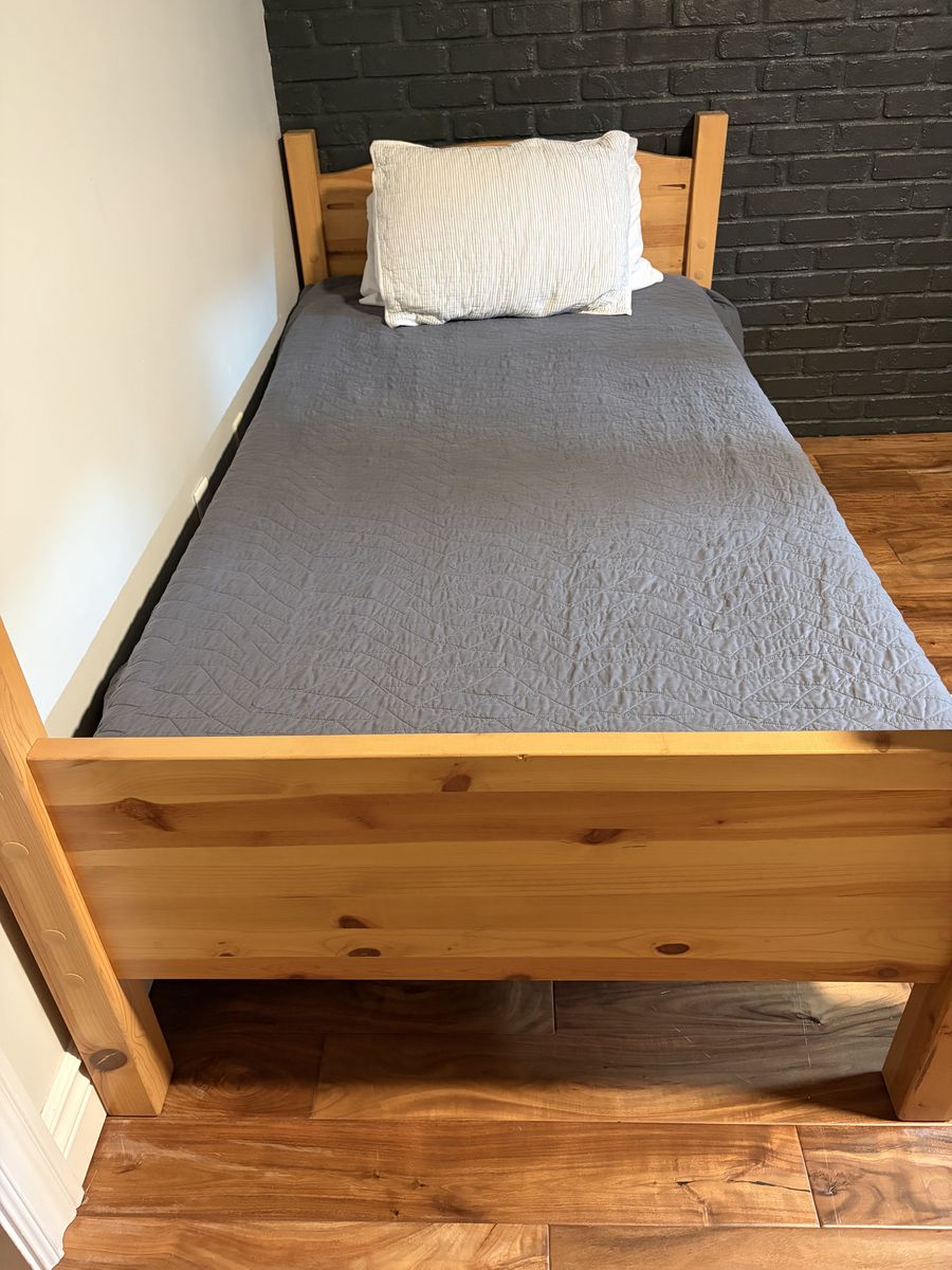 Stackable twin beds and mattresses