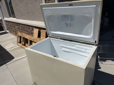 Estate Freezer Chest Freezer - White/Tan - Used, Good Condition