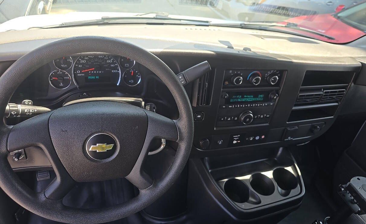 Main image 13