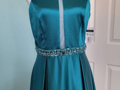 NWT Satin Halter Gown, sz 8