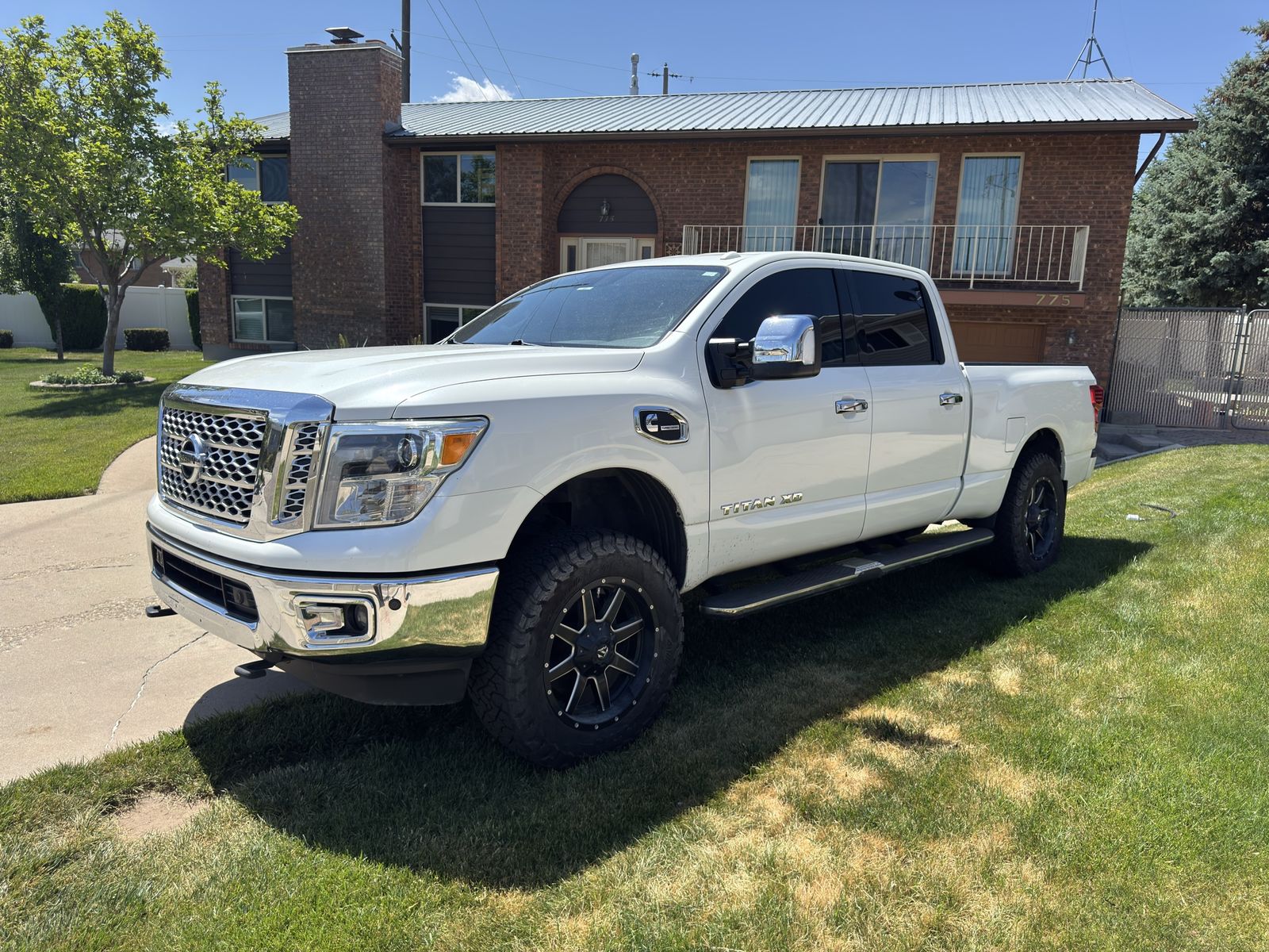 2016 Nissan Titan XD SL
