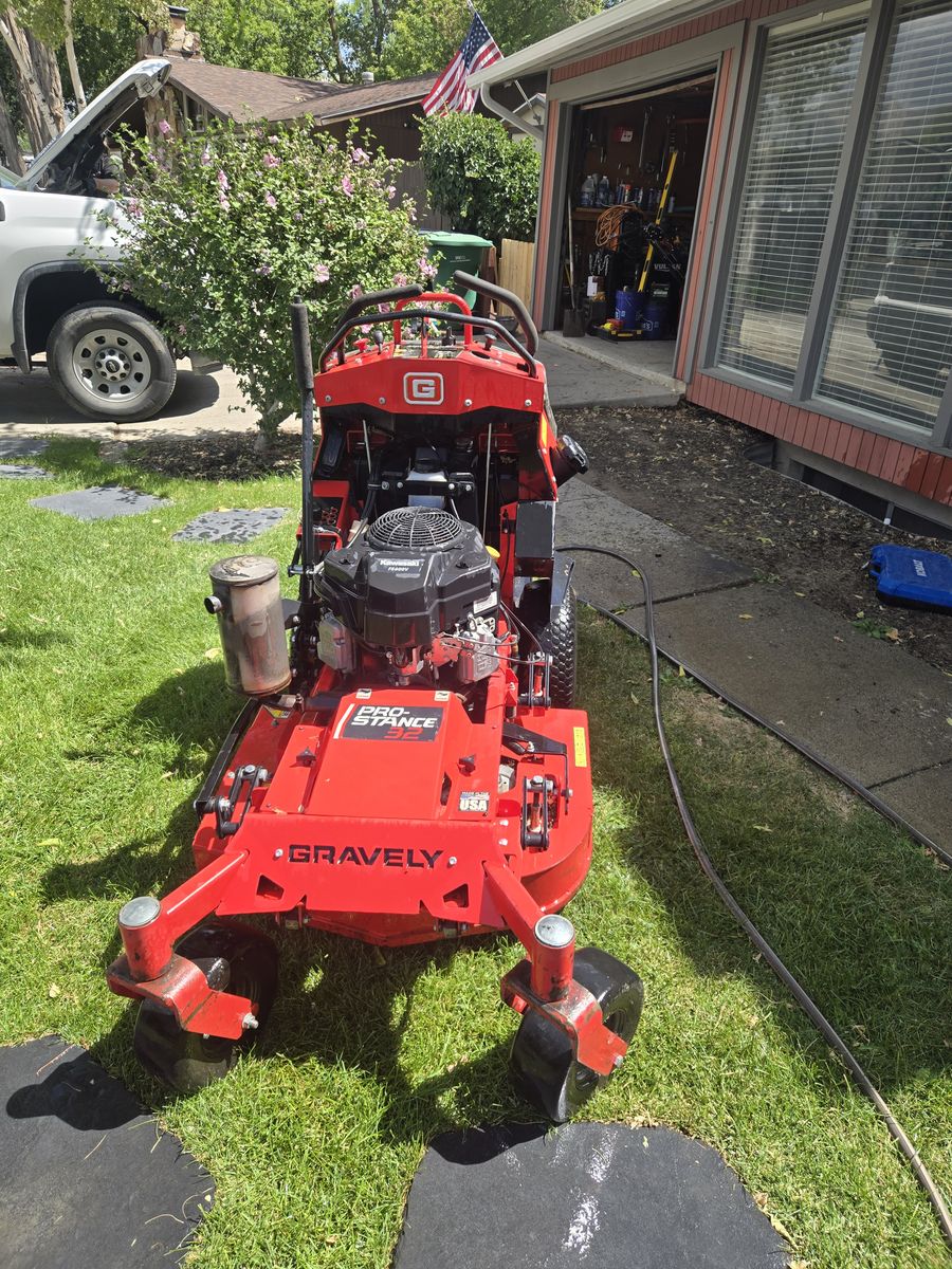 Gravely Pro-Stance 32" Stand On Mower