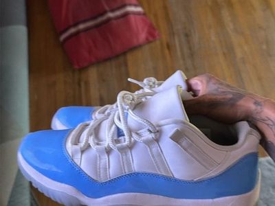 Air Jordan 11 Retro Low University Blue