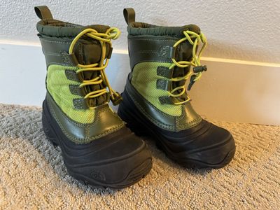 The north face size 12 kids boots