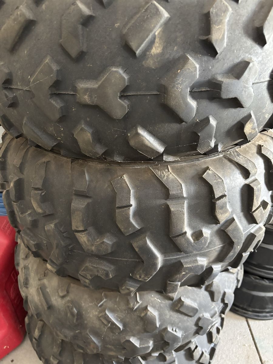 (4) 24 x 12 Maxxis Tires Free (8” wide fronts, 10” wide rears)