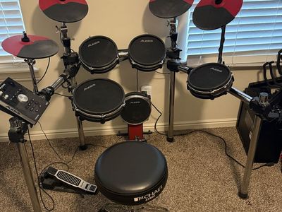Alesis Command Mesh Electronic Drum Kit + Throne – Excellent Condition