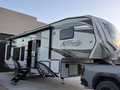 2022 Eclipse Attitude 2814-SS Toy Hauler 5th Wheel