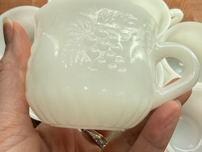 Jeanette Glass Harvest Milk Glass Set Of 10