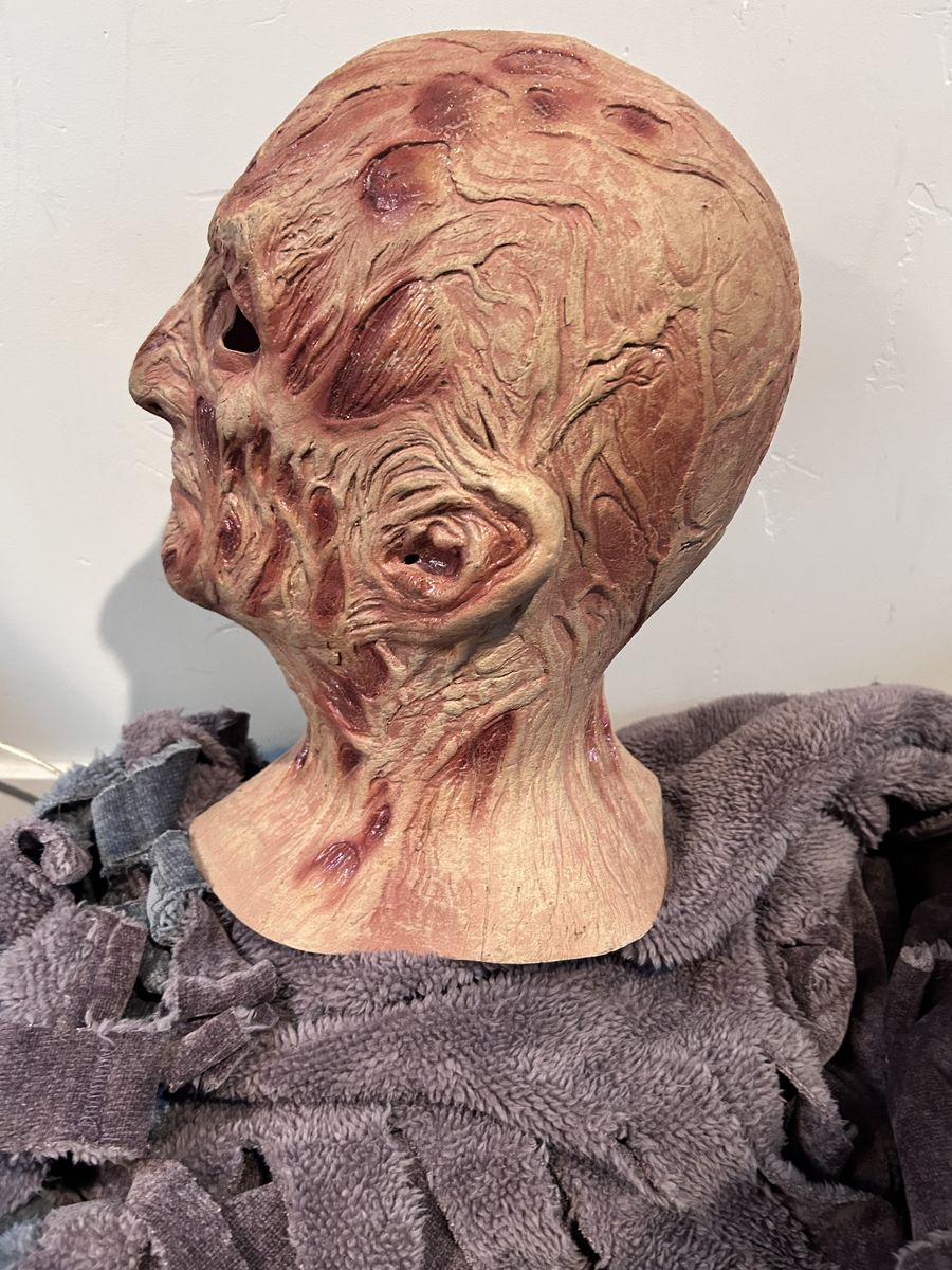 Main image 8