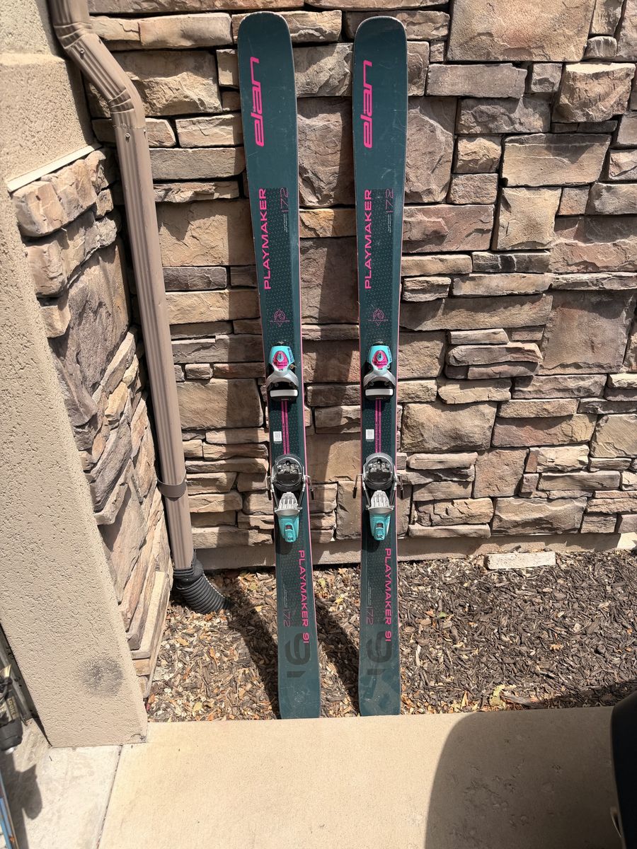 Elan Playmaker 91 (172 cm) w/ Look Pivot Bindings — $325