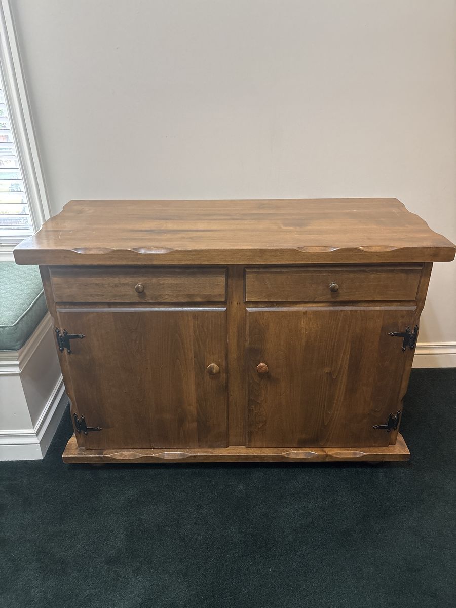 Rustic Wood Cabinet with 2 Drawers & 2 Doors - Versatile Storage for Any Room