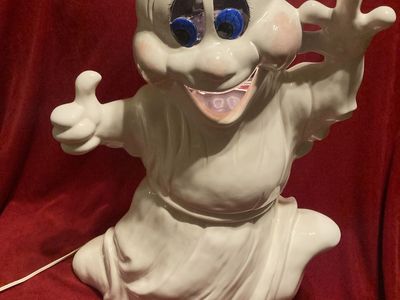 Vintage Holland Mold Casper Smiling Ghost Lighted 23 Inch