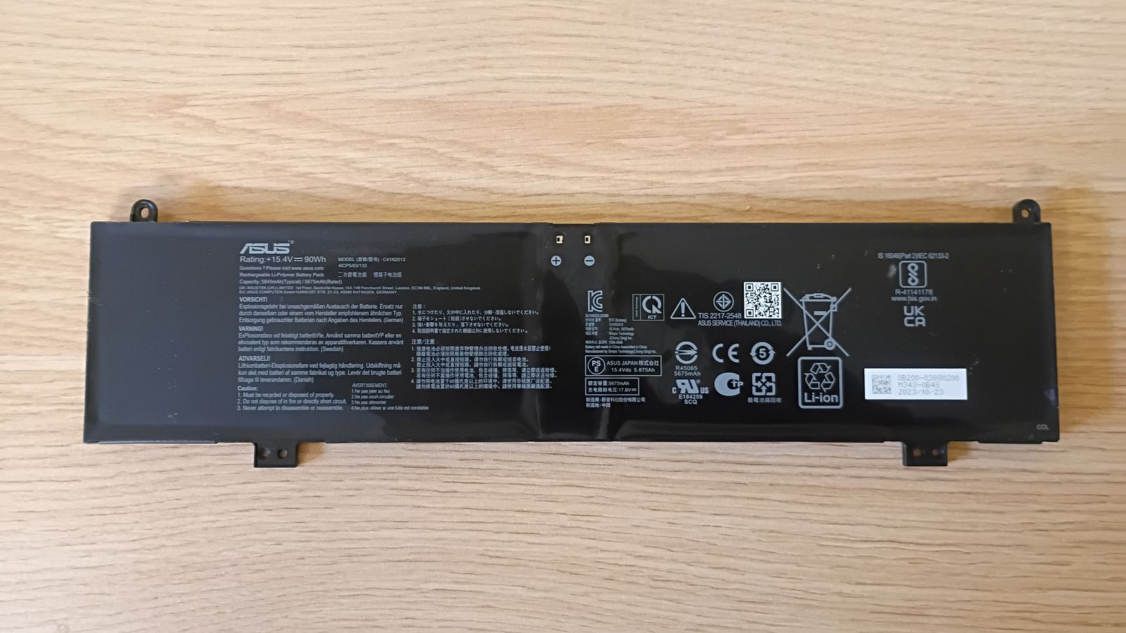 ASUS C41N2013 15.4V 5675mAh 90Wh Laptop Battery