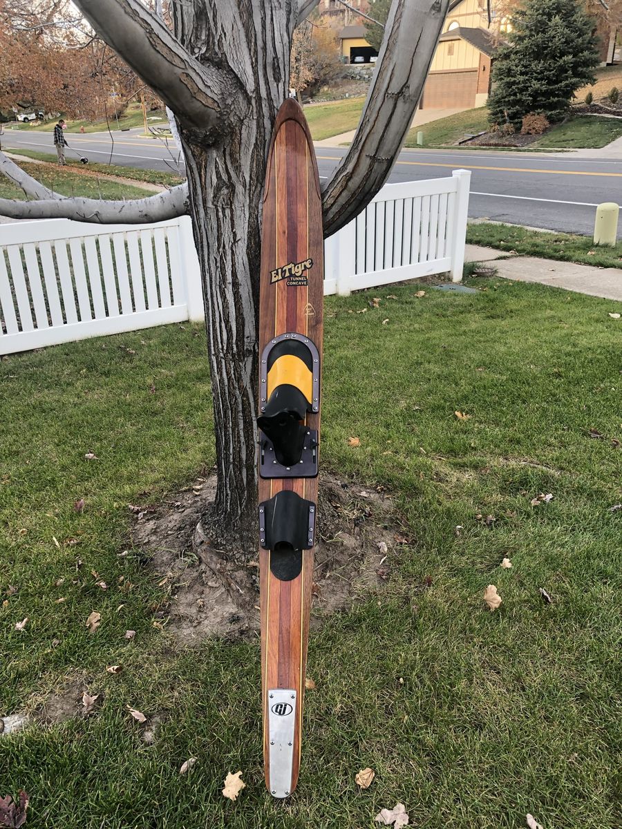 CJ ELTIGRE SLALOM SKI