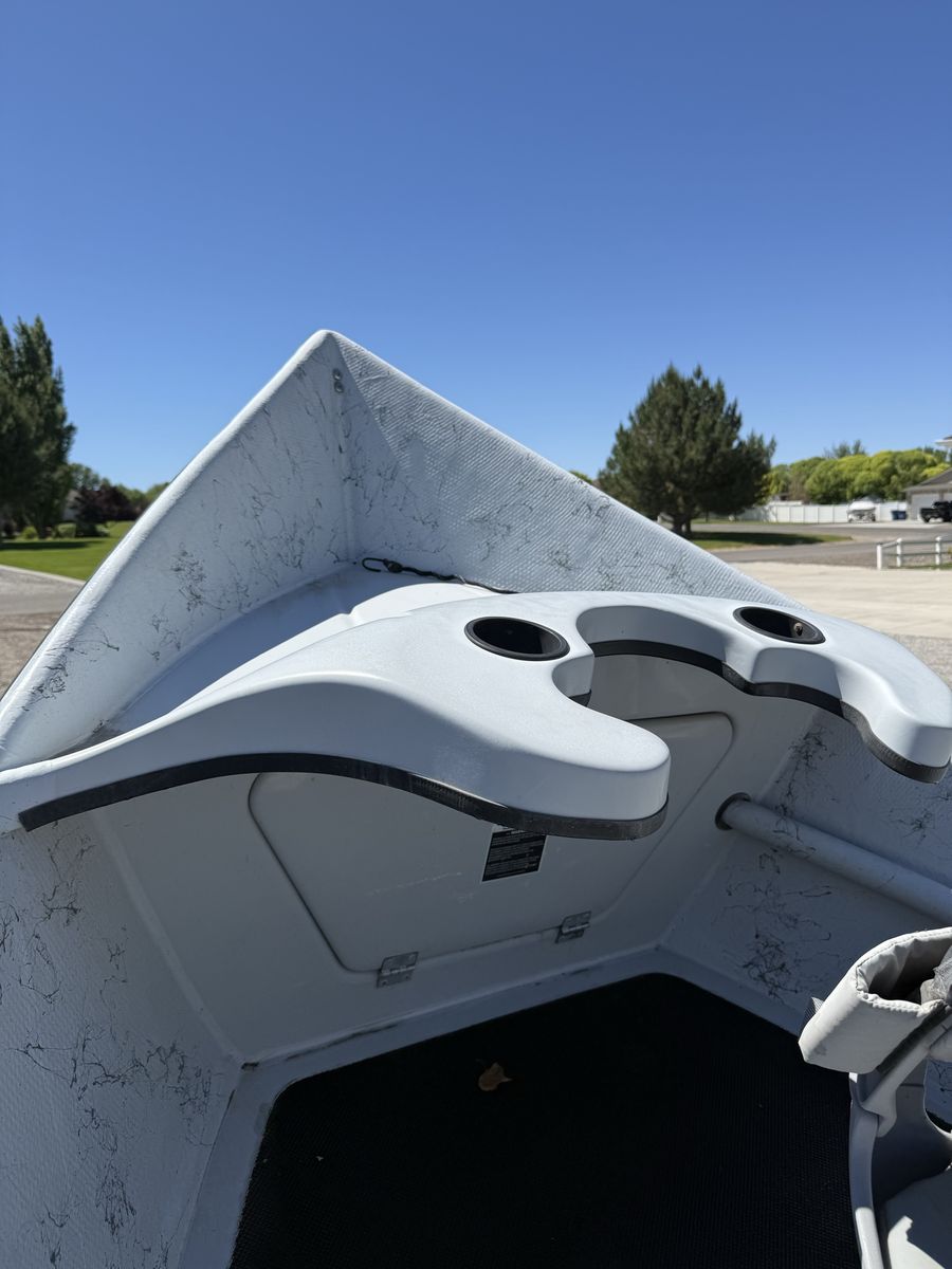 Main image 12