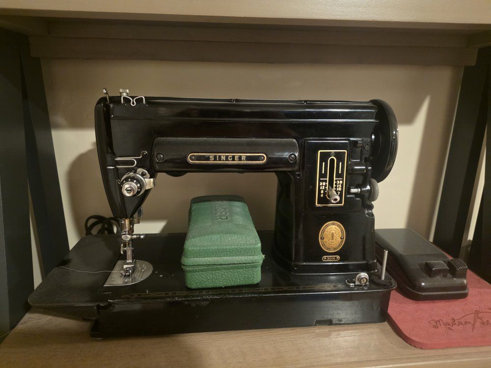 Singer 301a