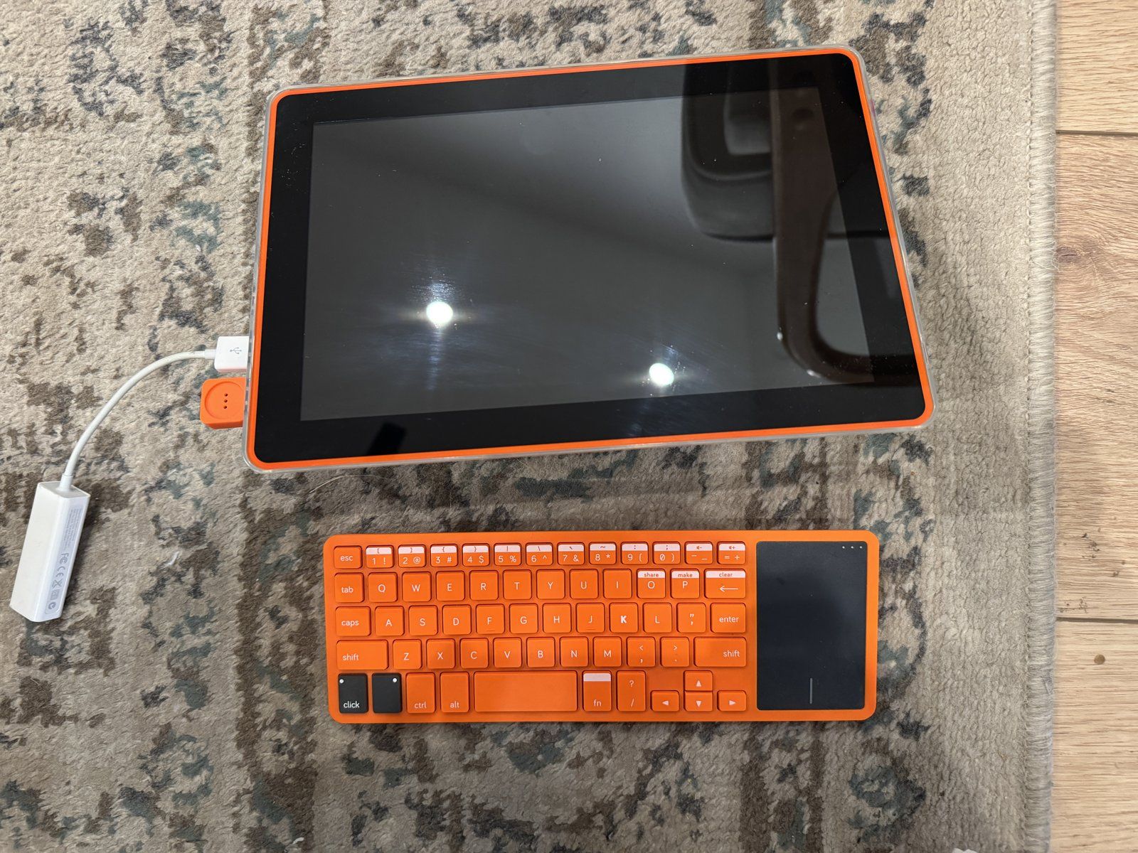 Kano Computer Kit Complete (2017) — Raspberry Pi 3 Model B, screen + keyboard