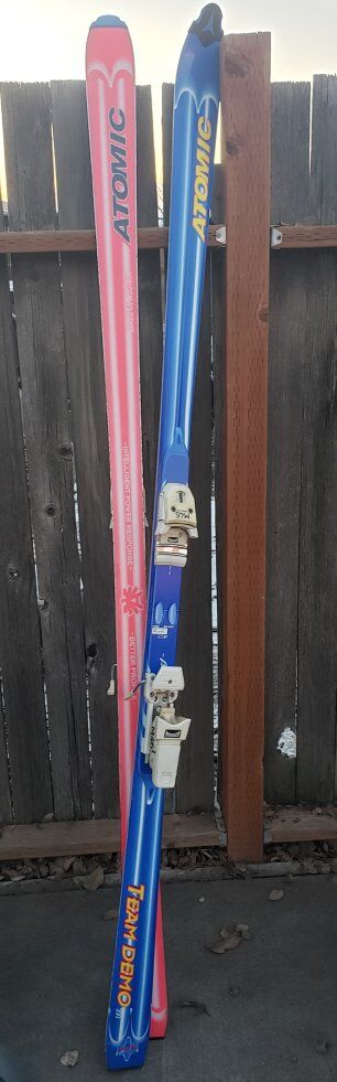 ATOMIC SKIS TEAM DEMO 200