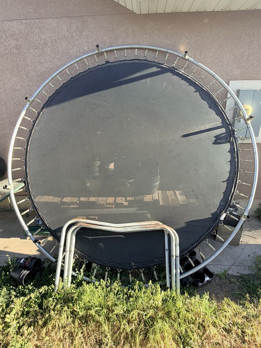 FREE! Large Round Outdoor Trampoline
