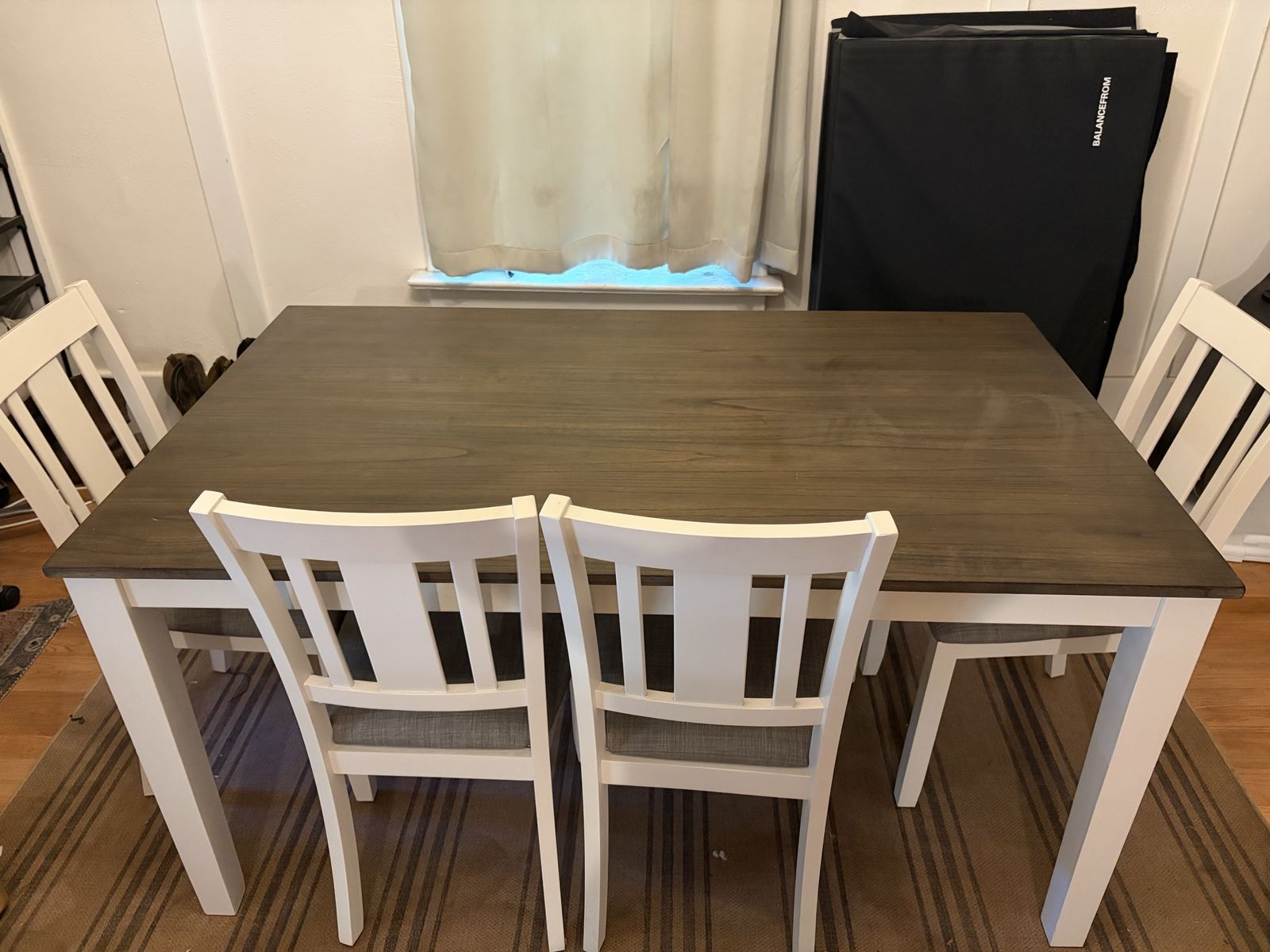 Dining Table Set: 4 Chairs & Bench, Gray Wood Top, White Base, Upholstered Seats