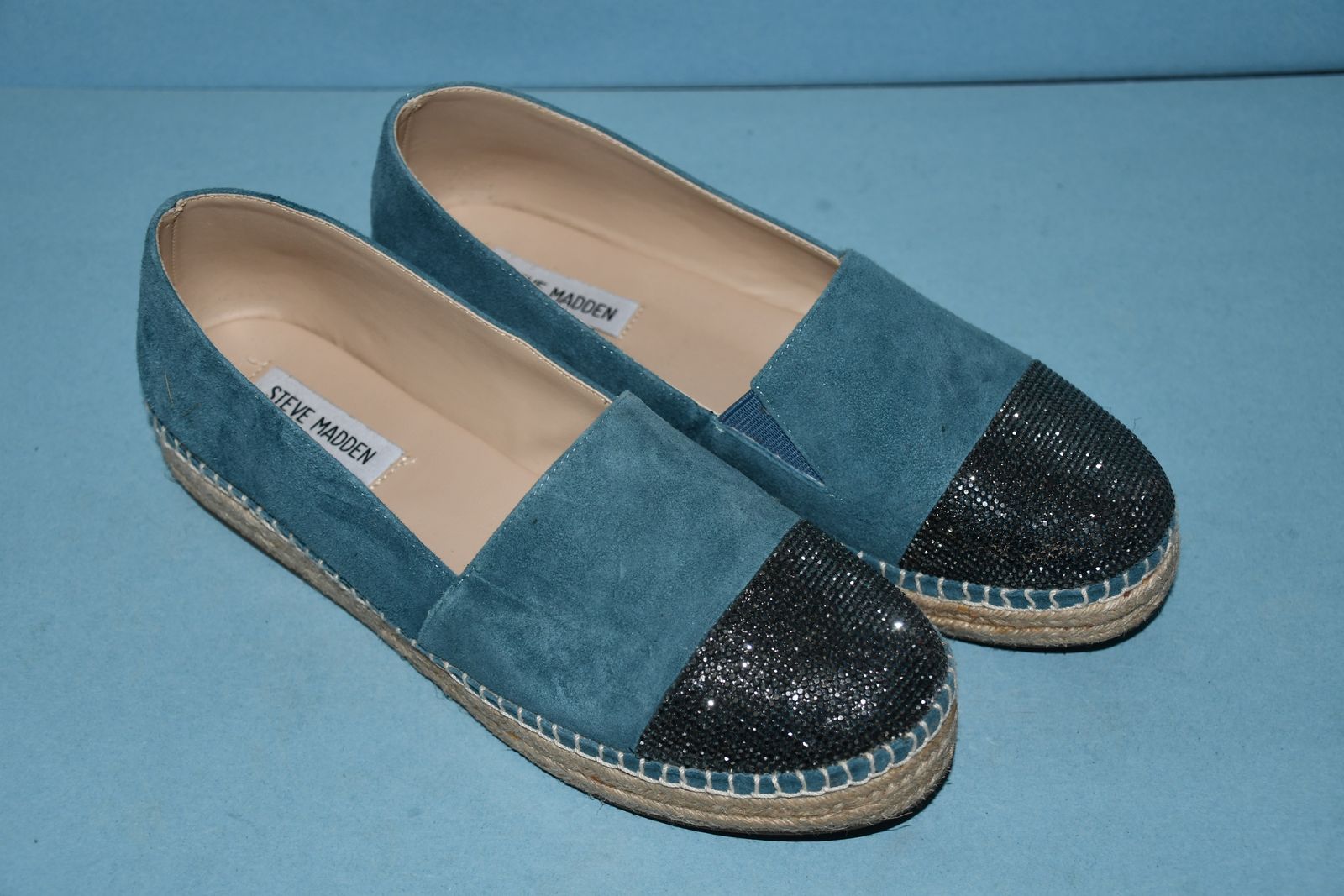 WOMEN'S STEVE MADDEN SHOES ~BLUE GLITTER TOE ~ SIZE 8.5B ~ CLEAN!