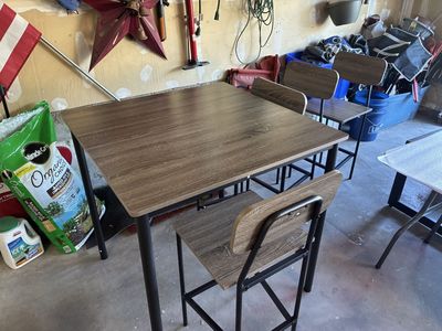 5 piece barstool & table