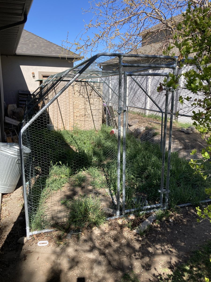 Chicken Coop Metal Set Up