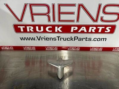 Used Peterbilt 384/386/587 Hood Ornament, Part # L53-6004