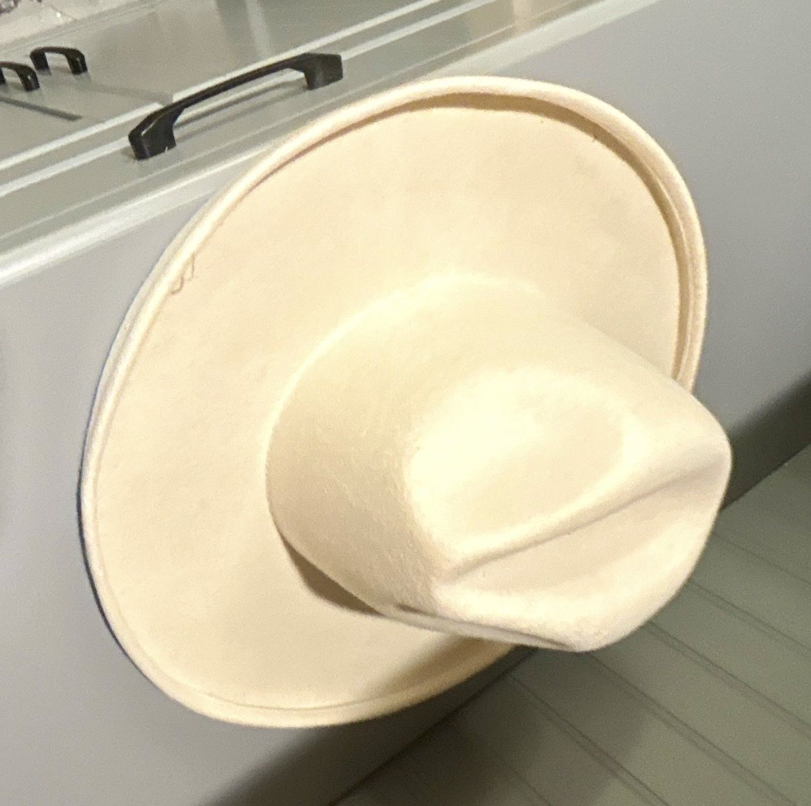 Gigi Pip Ivory 100% Australian Wool Fedora Hat - Size 55 NWT