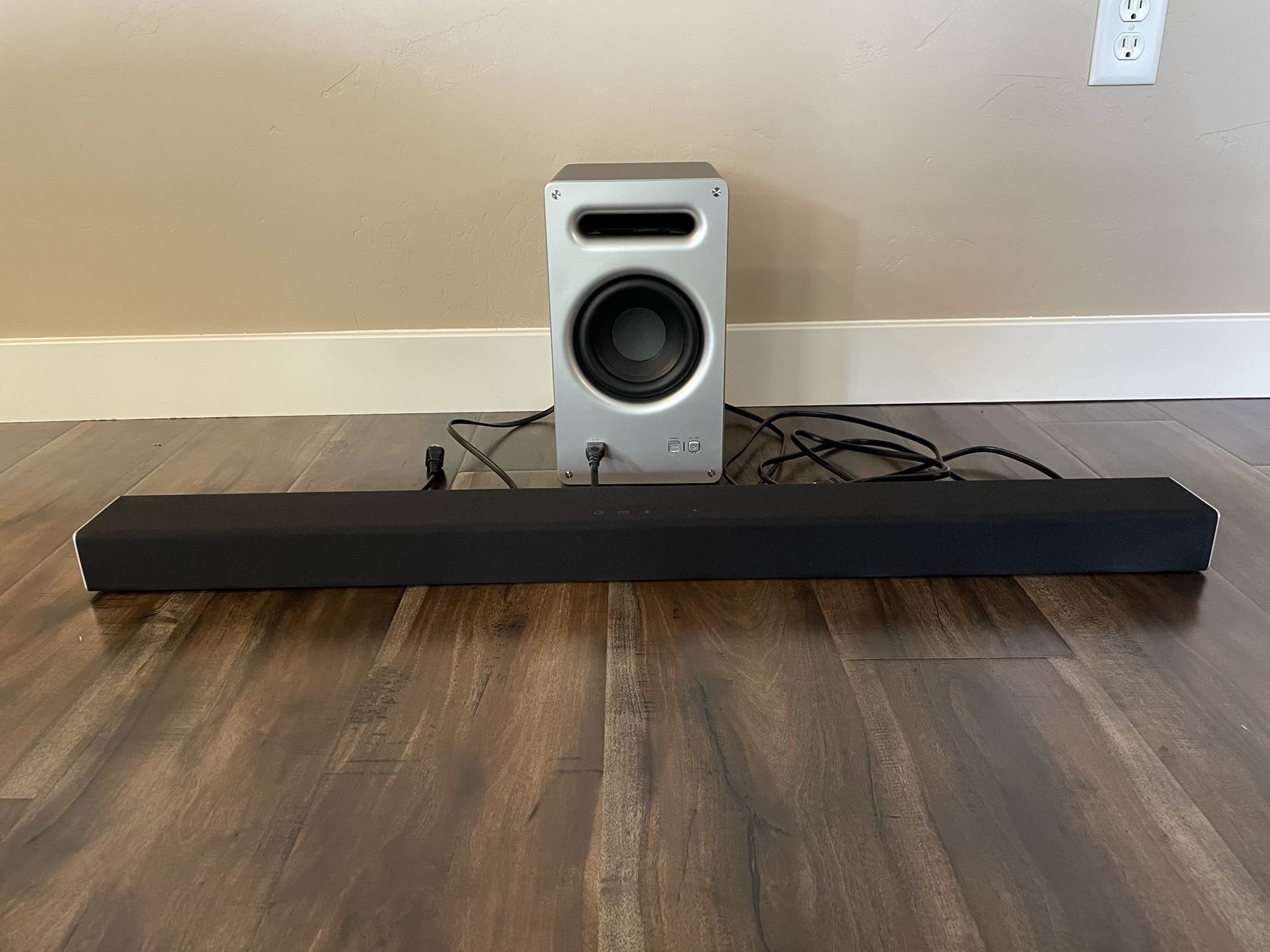Vizio Sound Bar with Remote