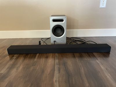 Vizio Sound Bar with Remote