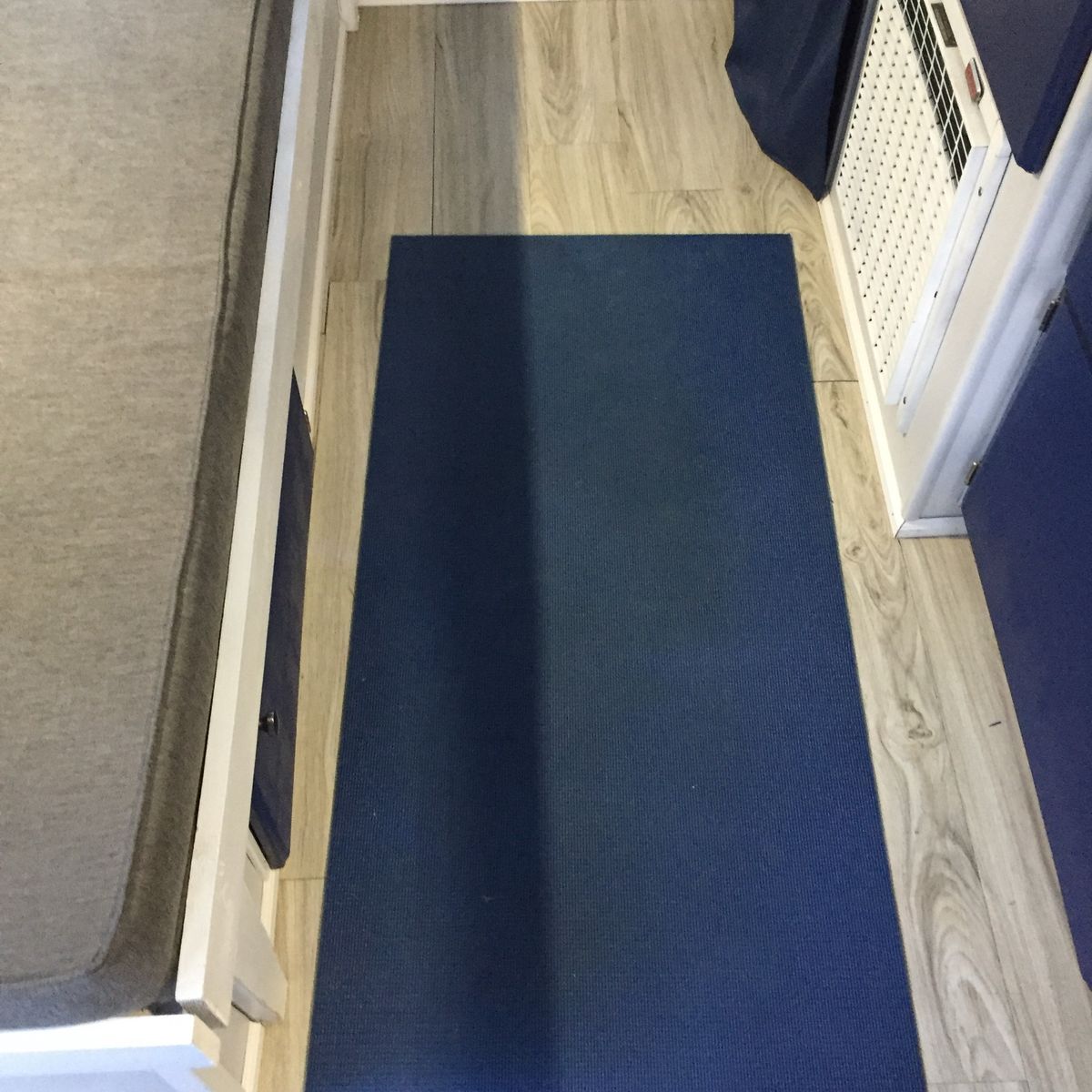 Main image 6