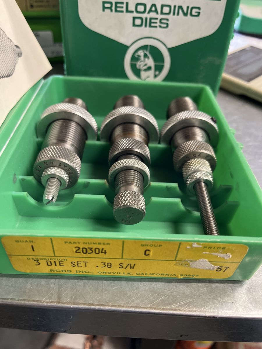 38 S&W die set.