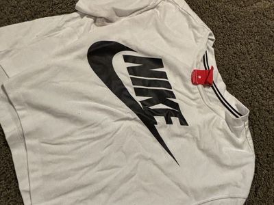 Nike Women's White Cropped T-Shirt with Black Logo - Size Small