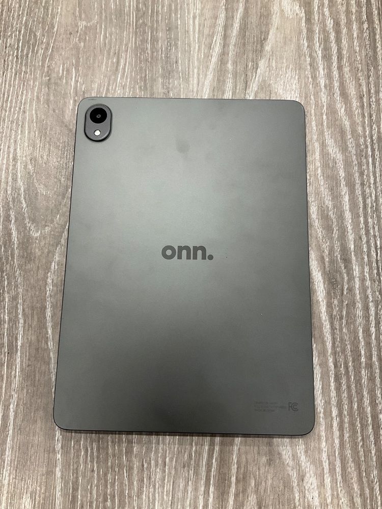 ONN. 100146660 11 INCHES TABLET