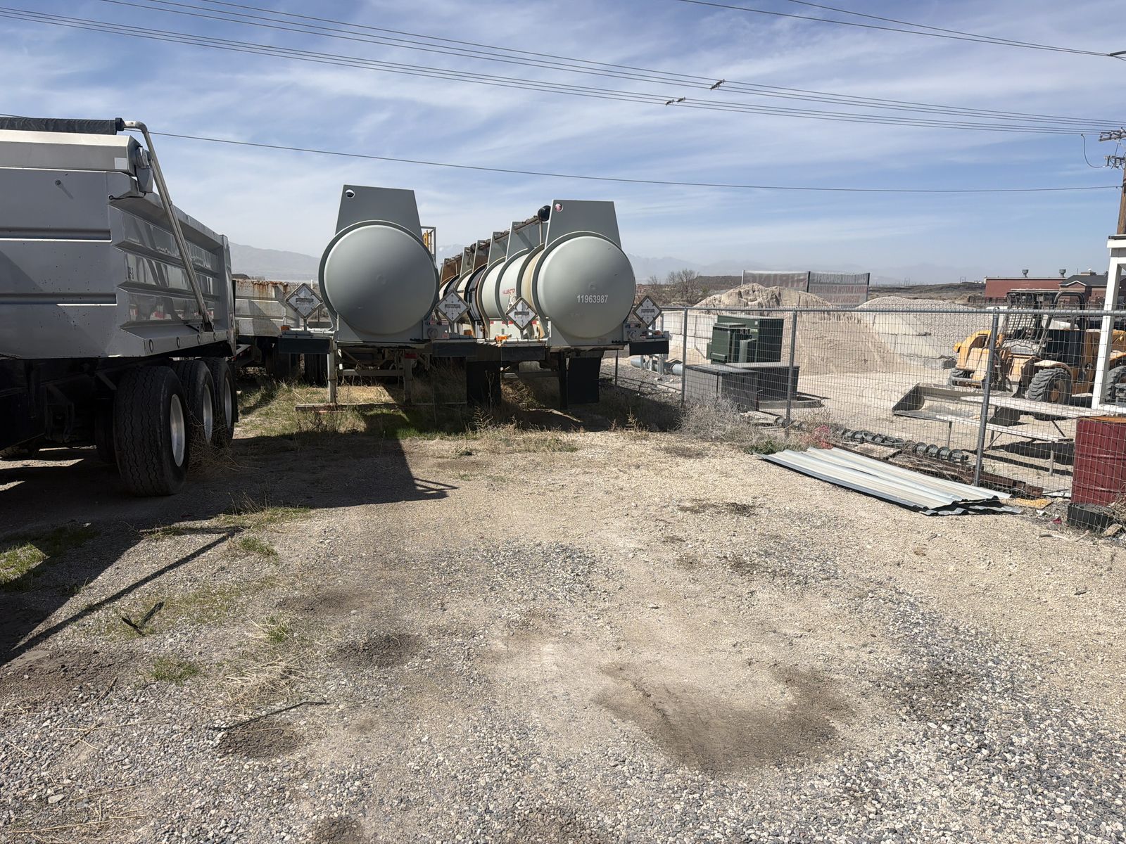 4000 Gallon Oil/Fuel Tankers