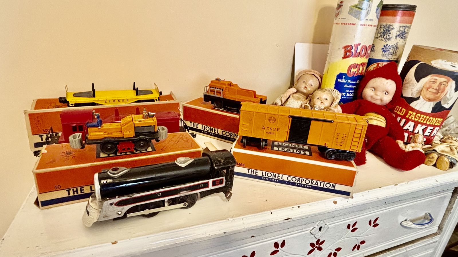 *THIS SAT!* Massive Estate Sale – Vintage, Quilting, Books, Antiques, Furniture – April 11 Millcreek