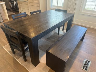 Pottery Barn Dining Table Set