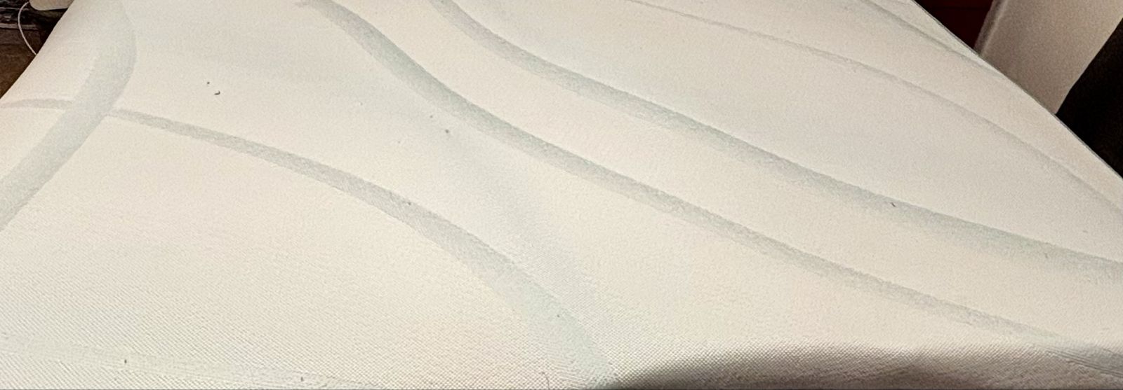 Tempur-Pedic Adapt + COOLING Mattress Topper KINGSIZE LIKE NEW $300 OBO (retails for $499 new)