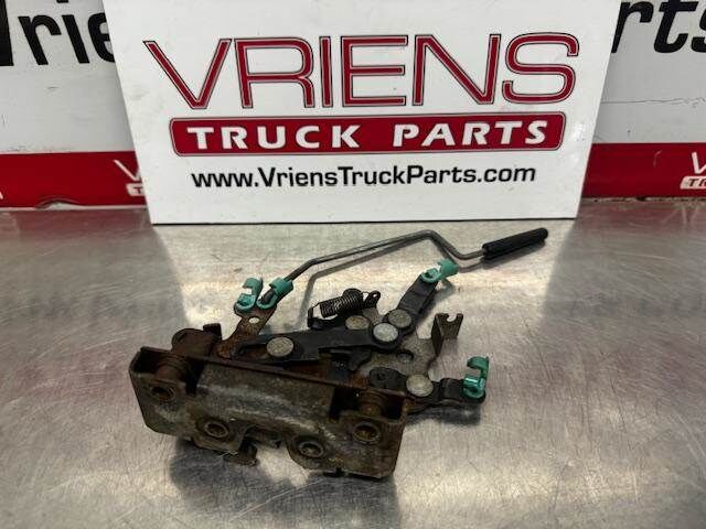 Peterbilt 379 Left Cab Door Latch, Part # R56-6035-001