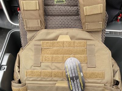 Armored Republic Plate Carrier And Plates-New