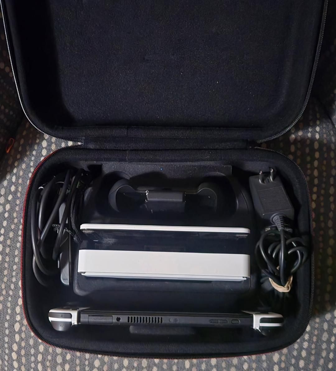 Main image 2
