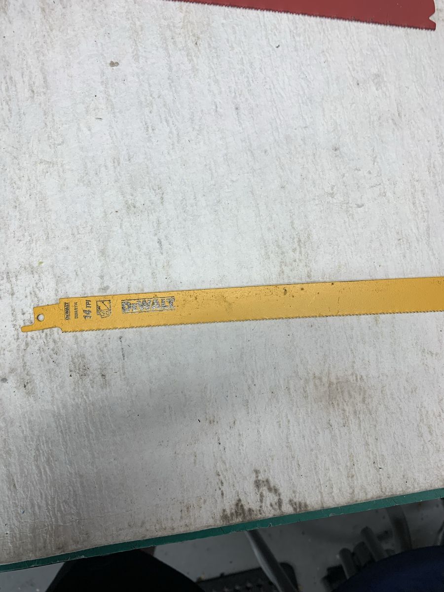 DEWALT DW4811 14 TPI Reciprocating Saw Blade - Metal Cutting