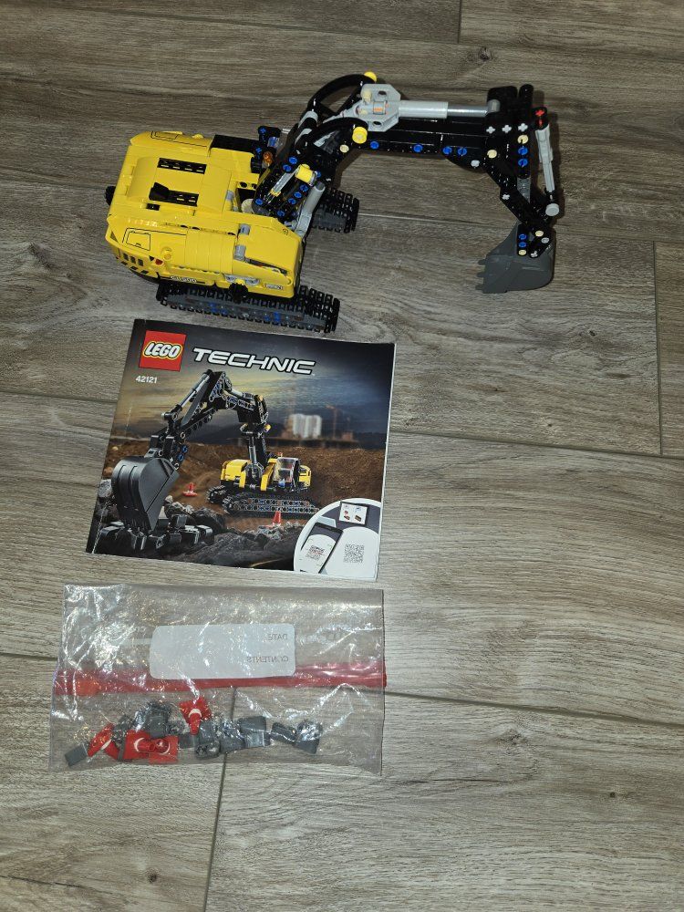 Lego 42121