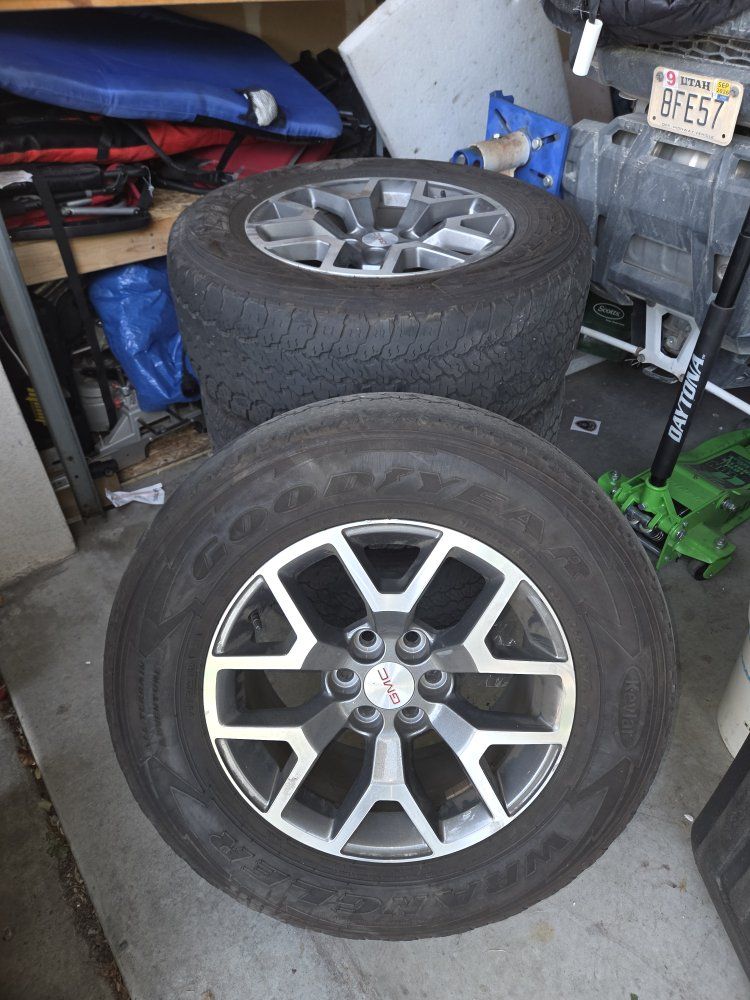 2015-22 GMC Canyon All Terrain / AT4 Wheels & Tires, 6x120 bolt pattern, Chevy Colorado Chevrolet 255/65R17