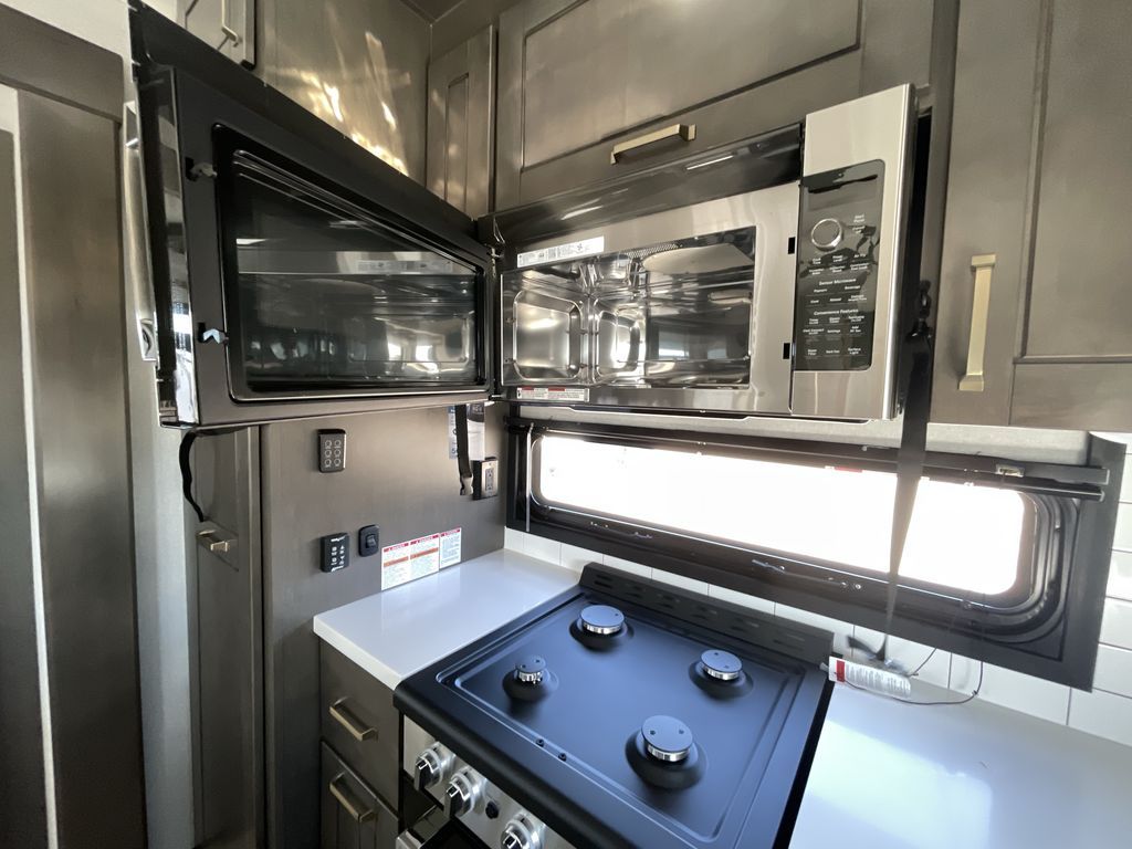 Main image 36
