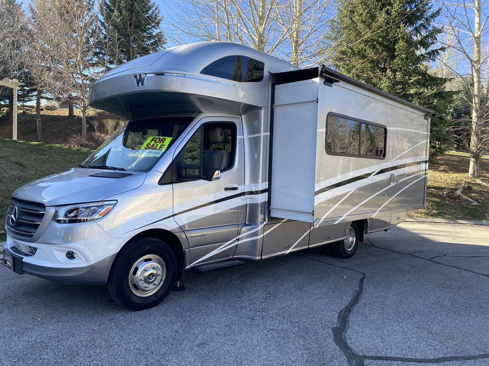 2021 Winnebago View 24D – 7,596 Miles – Diesel