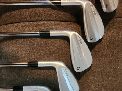 LH TaylorMade P790 Golf Irons Set (6-PW) and Callaway Jaws Raw Wedges (52,54,58°) - Used Excellent Condition